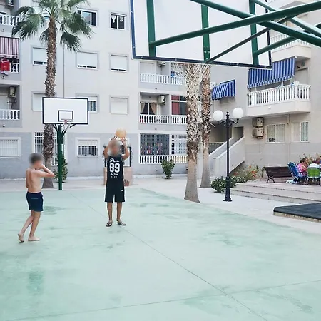 アパート Pretty With Swimming Pool トレビエハ