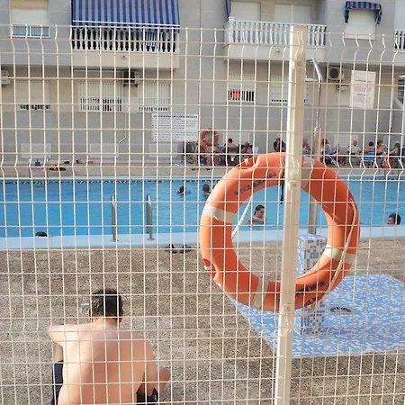 Pretty With Swimming Pool Lägenhet Torrevieja