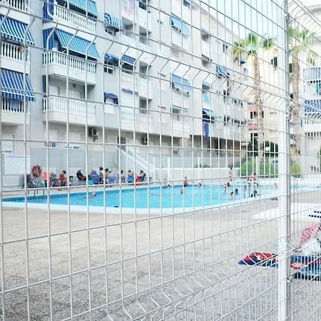 Pretty With Swimming Pool Апартаменти