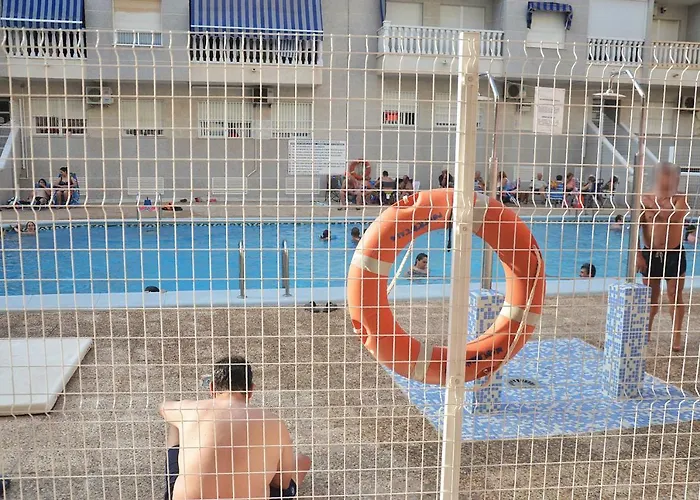 Pretty With Swimming Pool Appartement Torrevieja