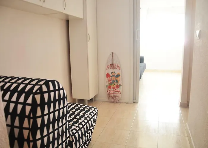 Pretty With Swimming Pool *